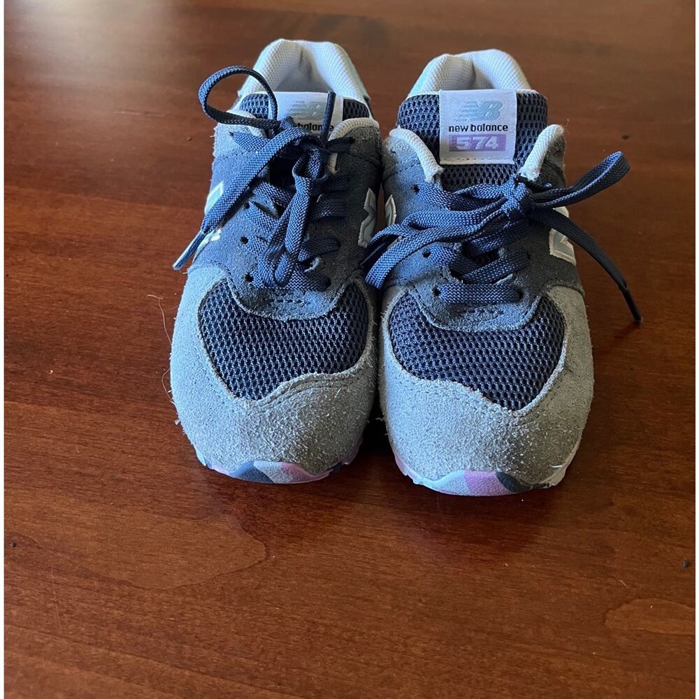 New Balance Women’s 574 Classic Sneaker In Vintage Indigo Size 9